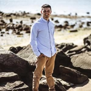 Meet your Posher, Devin